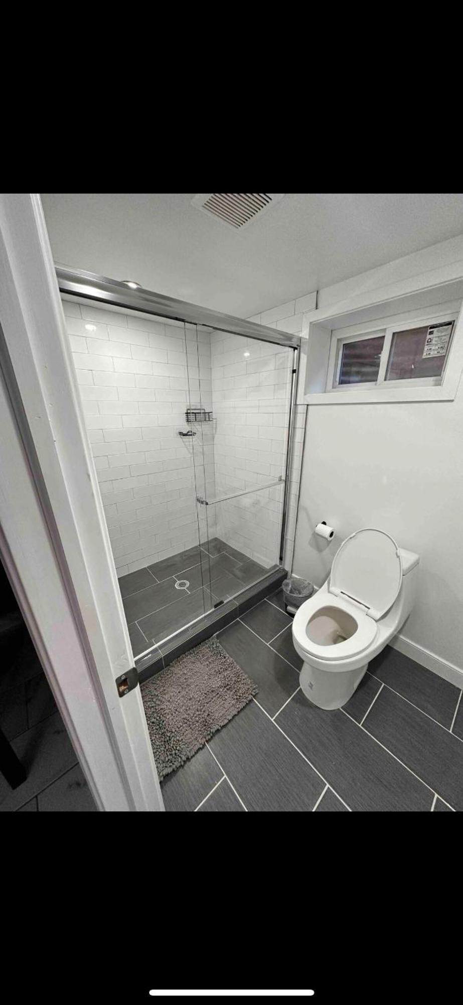 Lovely Basement 1-Bedroom With Free Parking ワシントン エクステリア 写真
