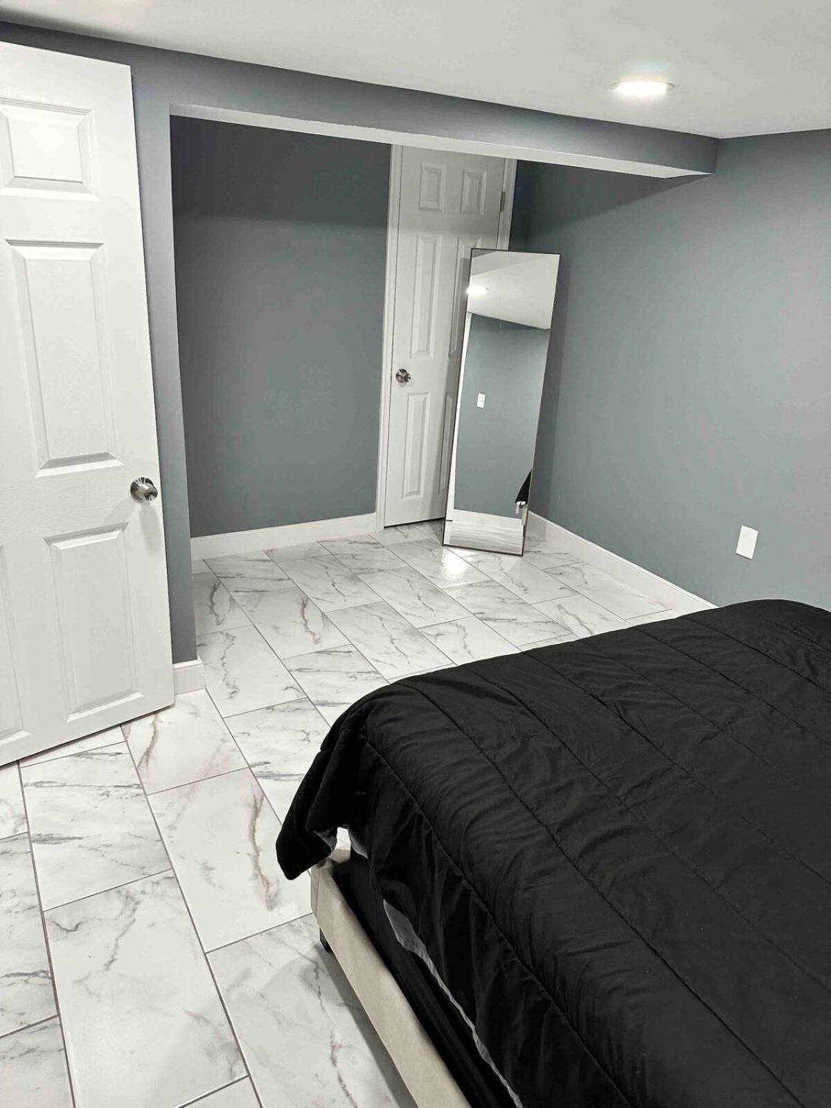Lovely Basement 1-Bedroom With Free Parking ワシントン エクステリア 写真